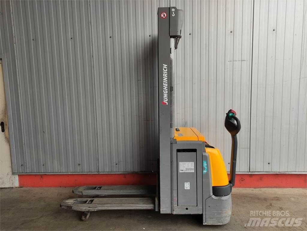 Jungheinrich EJC214Z Deichselstapler