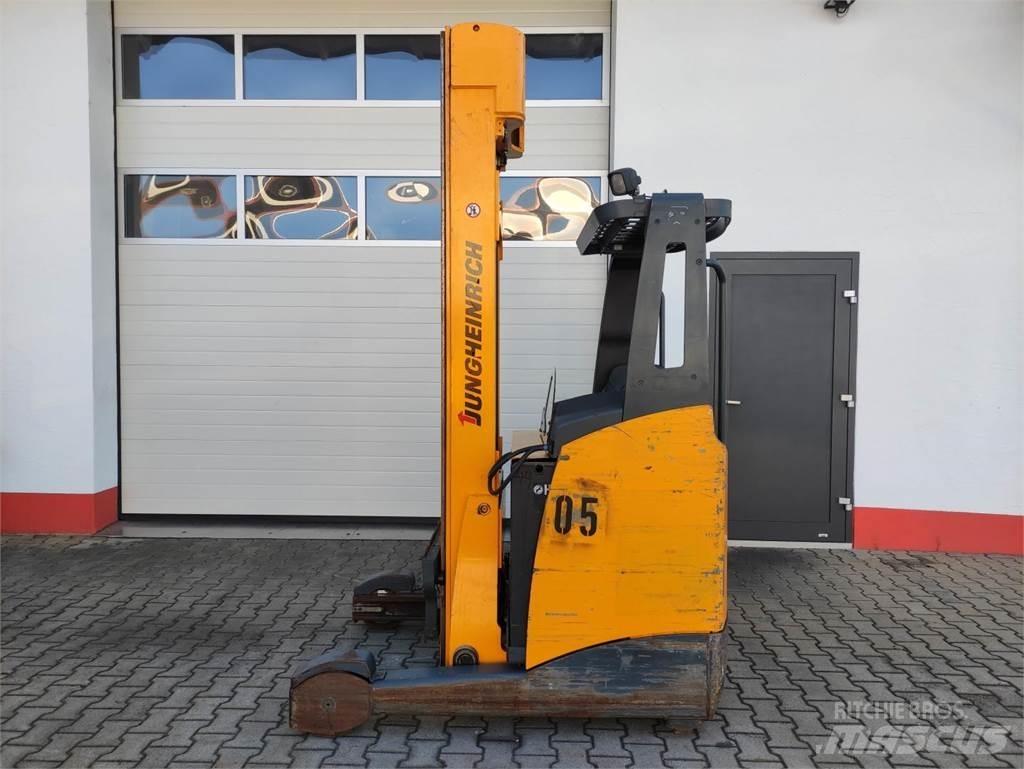 Jungheinrich ETV216 Schubmaststapler