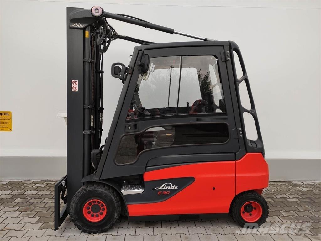 Linde E30L/387 (LACK NEU) Elektrische heftrucks
