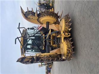 New Holland FR700