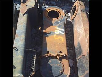 Caterpillar 560 Pendelarm