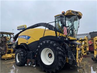 New Holland FR700