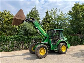 John Deere 3800