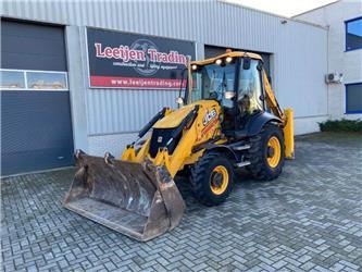 JCB 3CX 4x4x4 2014 Year