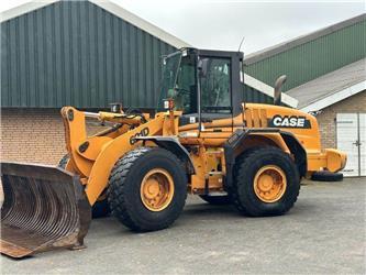 CASE 621D
