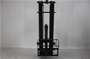 UniCarriers triplex mast