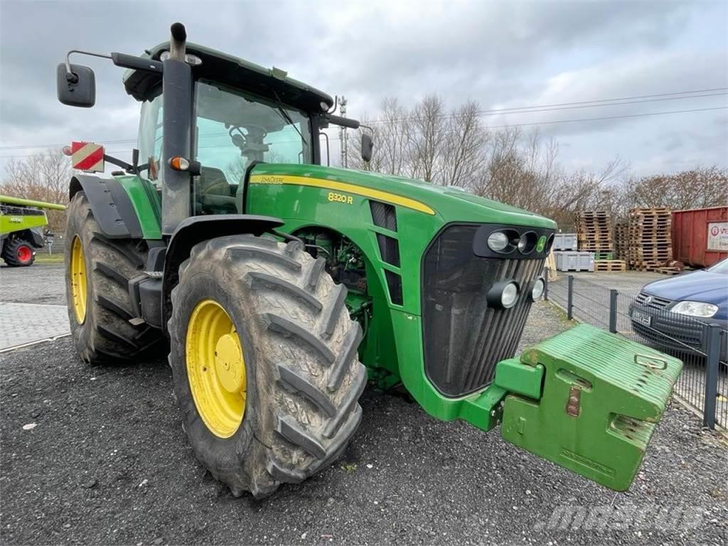 John Deere 8320R neuer Motor Traktoren