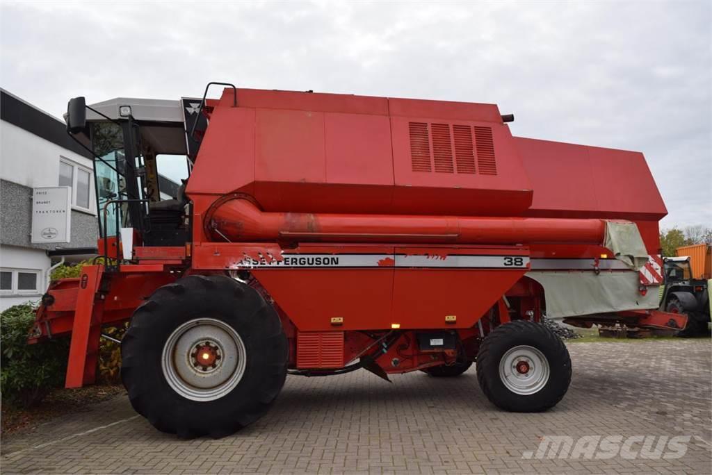 Massey Ferguson MF 38 Mähdrescher