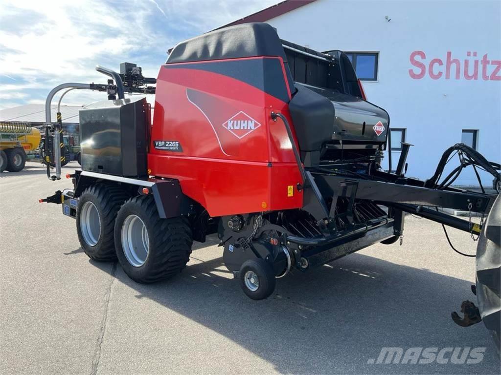 Kuhn Press-Wickelkombination VBP 2265 Rundballenpressen