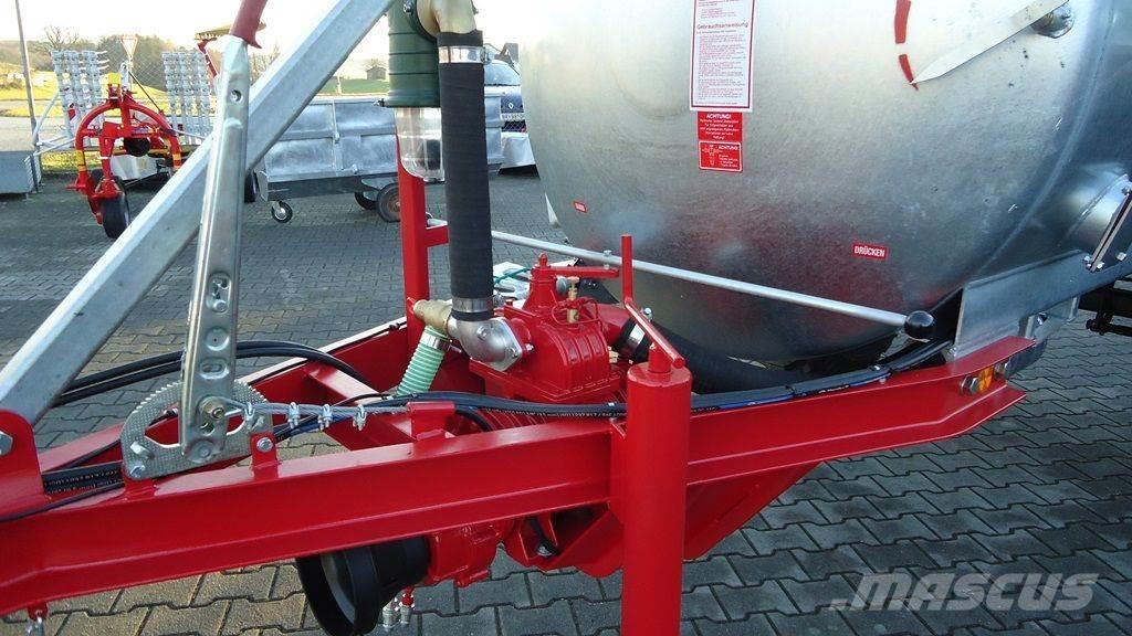 Fuchs VK 5000 E Vakuumfass 5.200 Liter Gülletankwagen