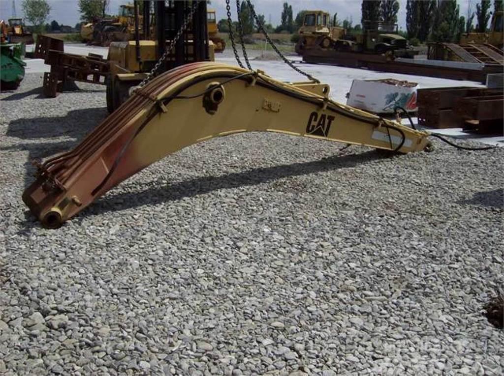 CAT 212 Chassis
