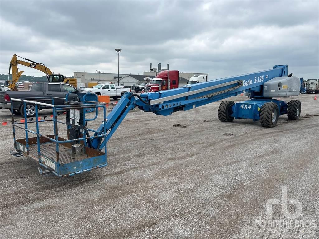 Genie S-125 Articulated boom lifts
