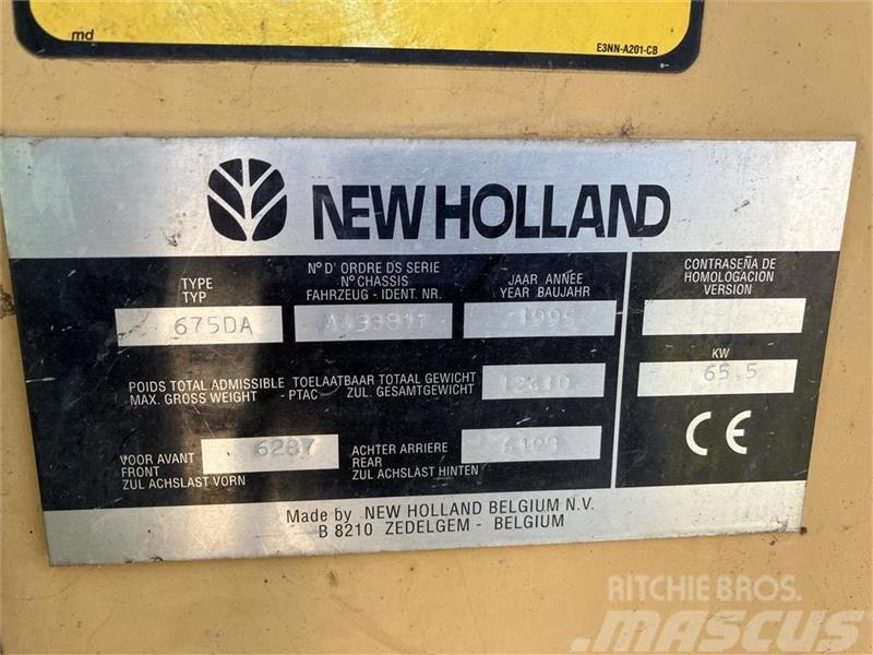 New Holland 675D Baggerlader