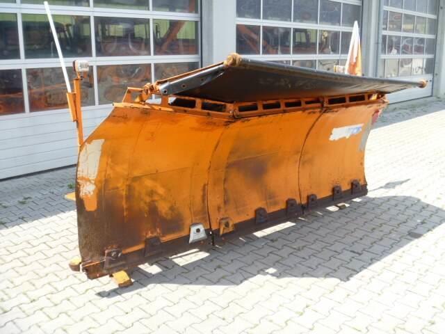 Unimog Schneepflug - Schneeschild Beilhack PV28-3 Schneeschilde und -pflüge