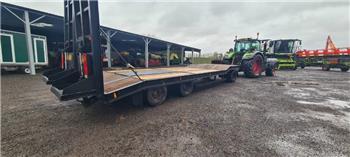 Chieftain Low Loader trailer twin axle with dolly