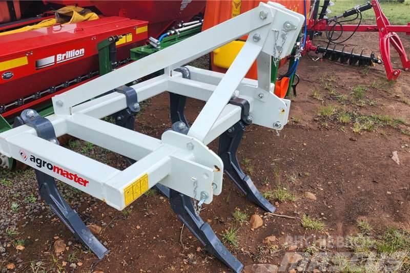 Agromaster 5 tooth ripper Andere Fahrzeuge