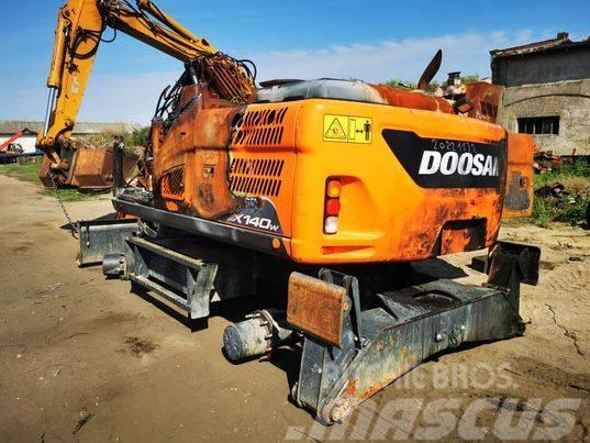 Doosan DX 140W undercarriage Chassis