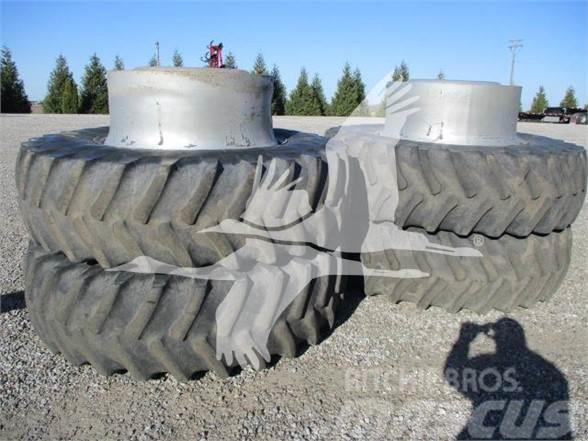 Case IH 520/85R42 Andere