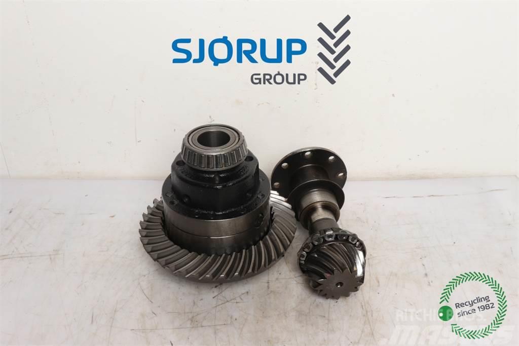 Valtra T130 Front axle differential Getriebe