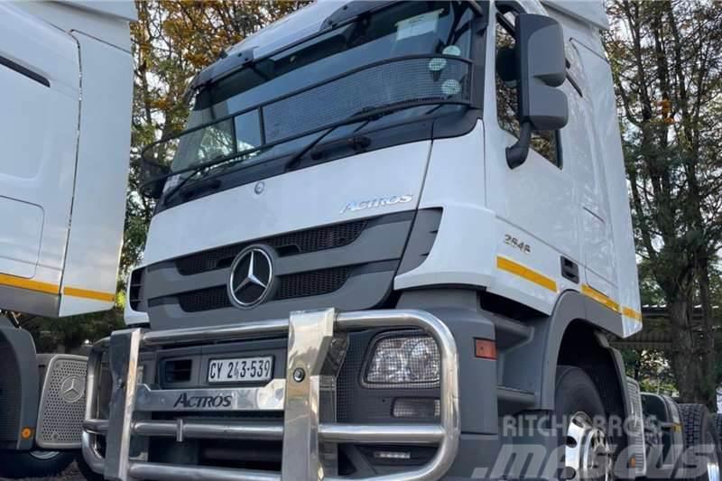 Mercedes-Benz Actros 2646 6x4 Truck Tractor Andere Fahrzeuge