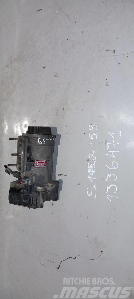 Scania R144.530 main brake valve 1336471 Bremsen