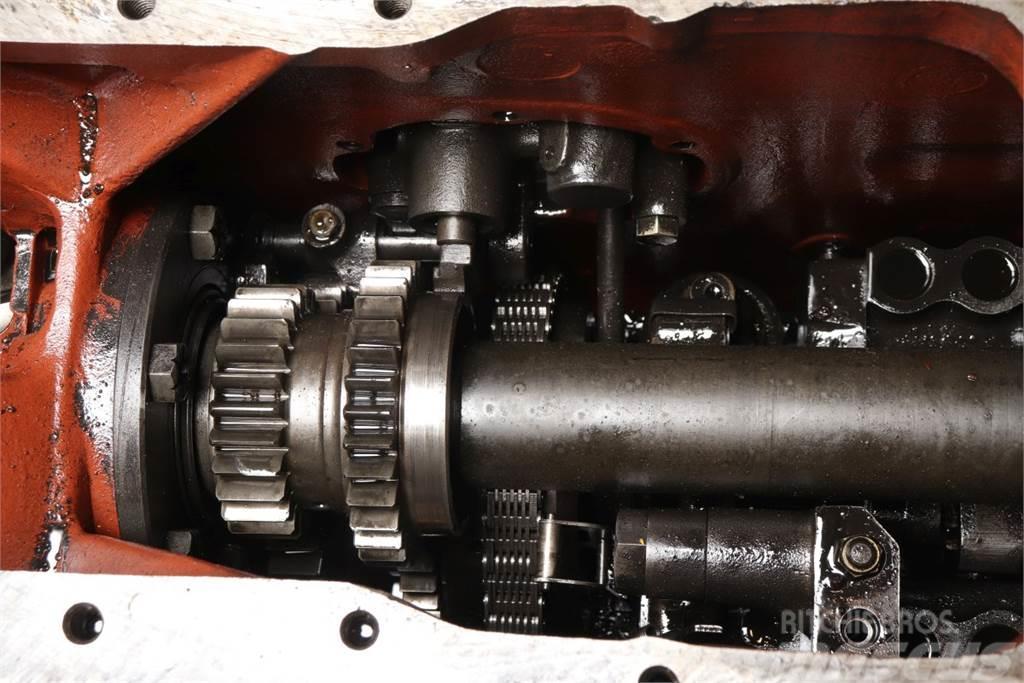 Massey Ferguson 4255 Rear Transmission Getriebe