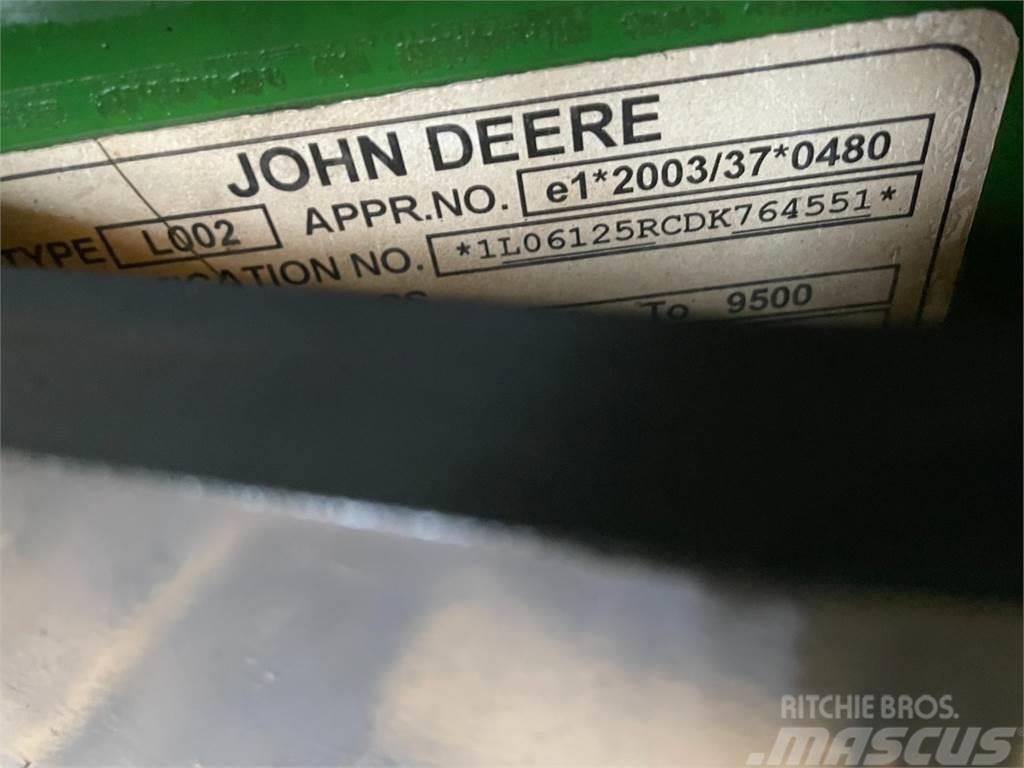 John Deere 6125R Traktoren