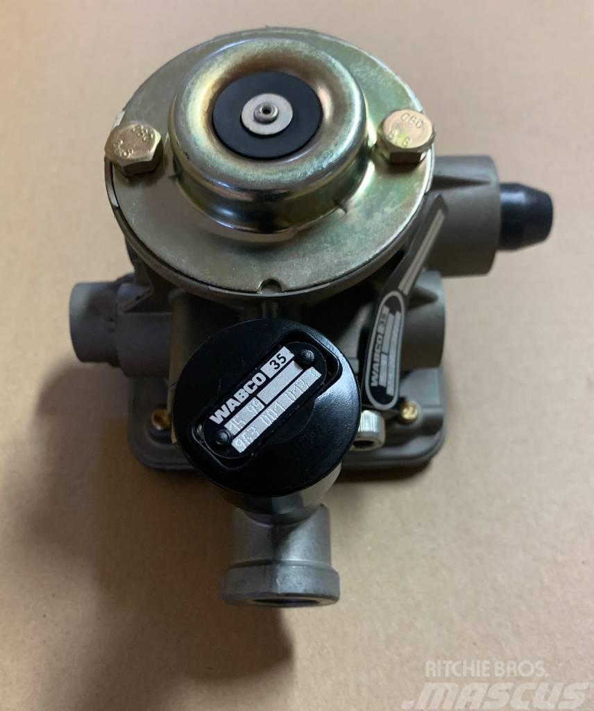Deutz-Fahr Wabco valve VRR0535801, R0535801 Hydraulik
