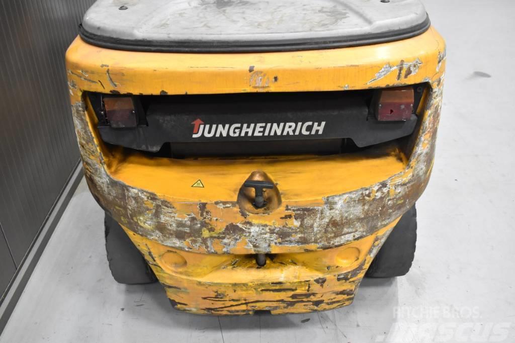 Jungheinrich DFG 425 Diesel heftrucks