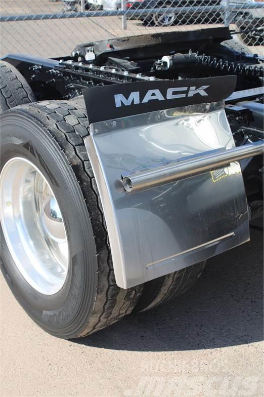 Mack ANTHEM 64T Sattelzugmaschinen
