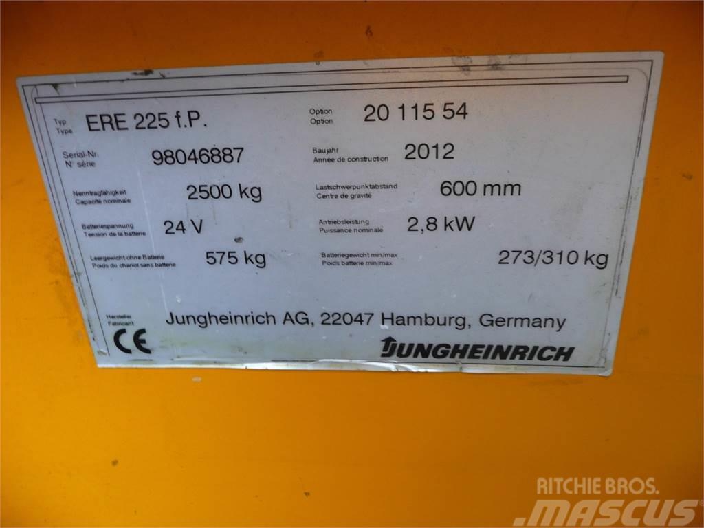 Jungheinrich ERE 225 Gabelstapler mit Fahrerstand