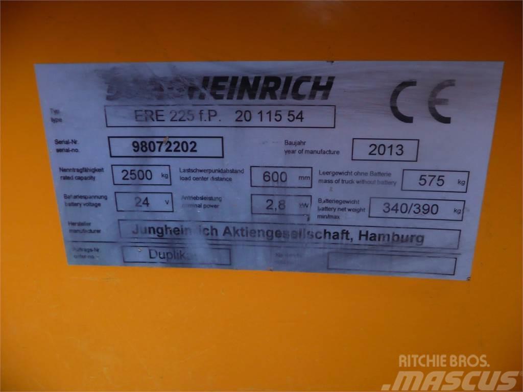 Jungheinrich ERE 225 Gabelstapler mit Fahrerstand