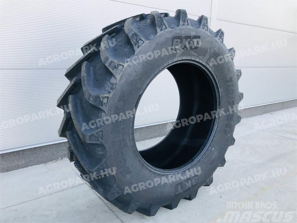 BKT tire in size 710/70R42 Reifen