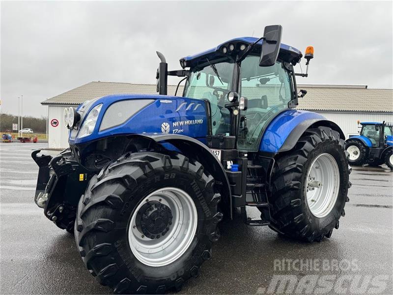 New Holland T7.270 Blue power Traktoren