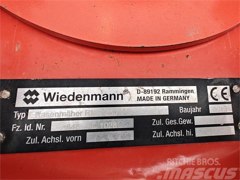 - - -  Wiedemanmann RMR 230 V-F Gezogene und selbstfahrende Mäher
