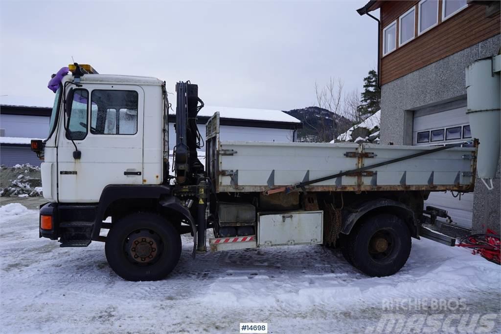 MAN 13.232 FA 4x4 crane truck w/ HIAB 5 T/M & tipper Kranwagen