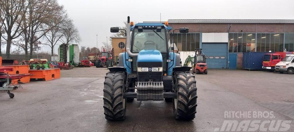 New Holland 8160 Traktoren
