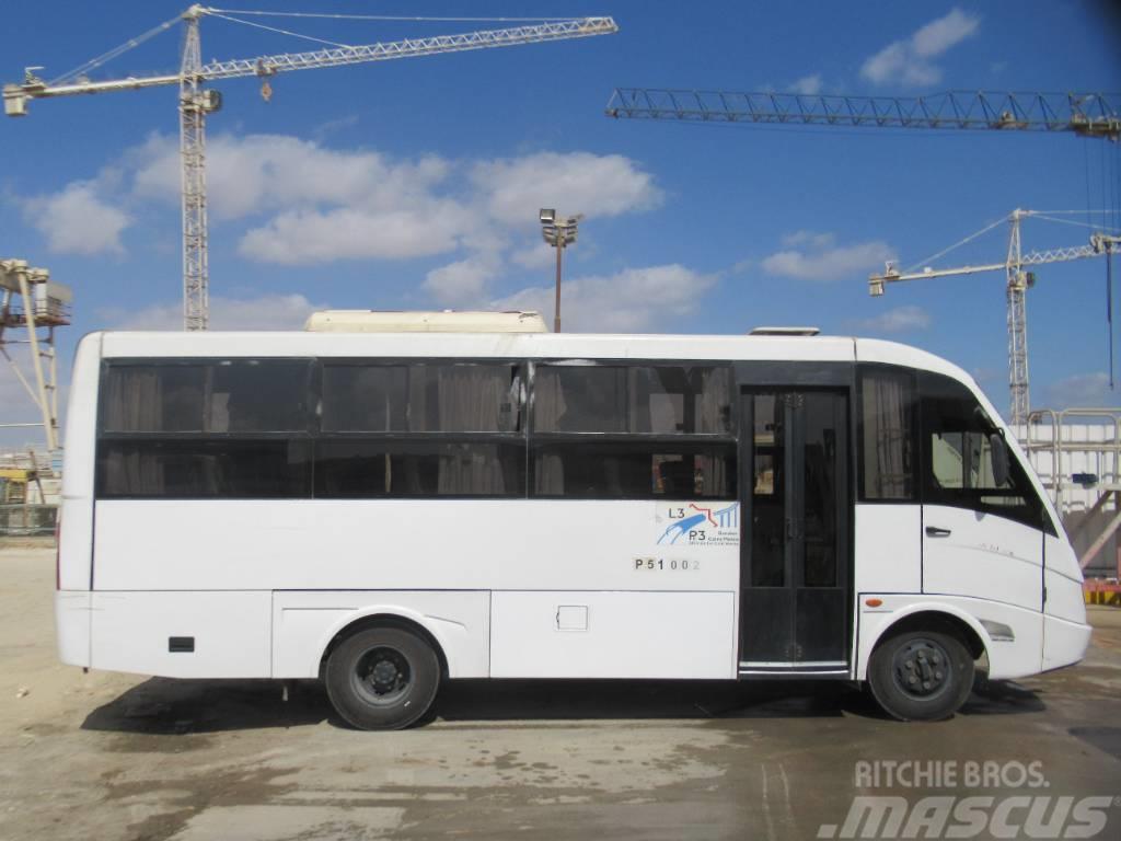 Mitsubishi BUS NEW CRUISER Reisebusse