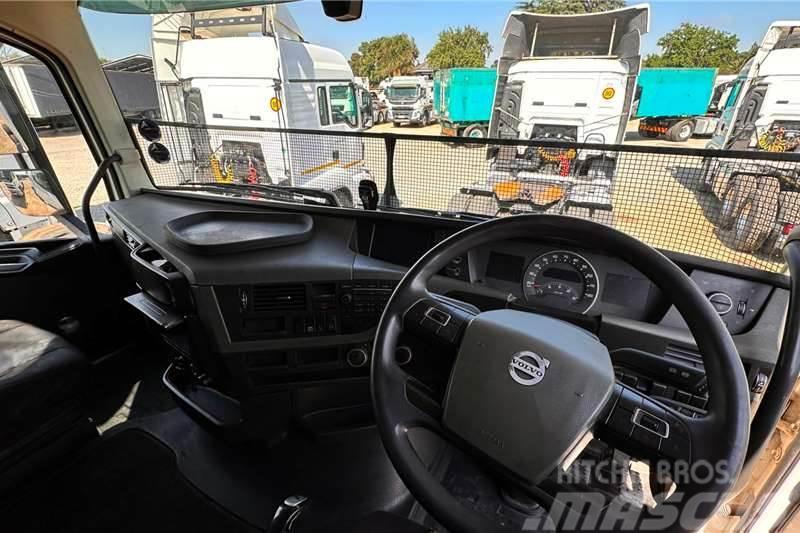 Volvo FH520 6x4 T/T Andere Fahrzeuge
