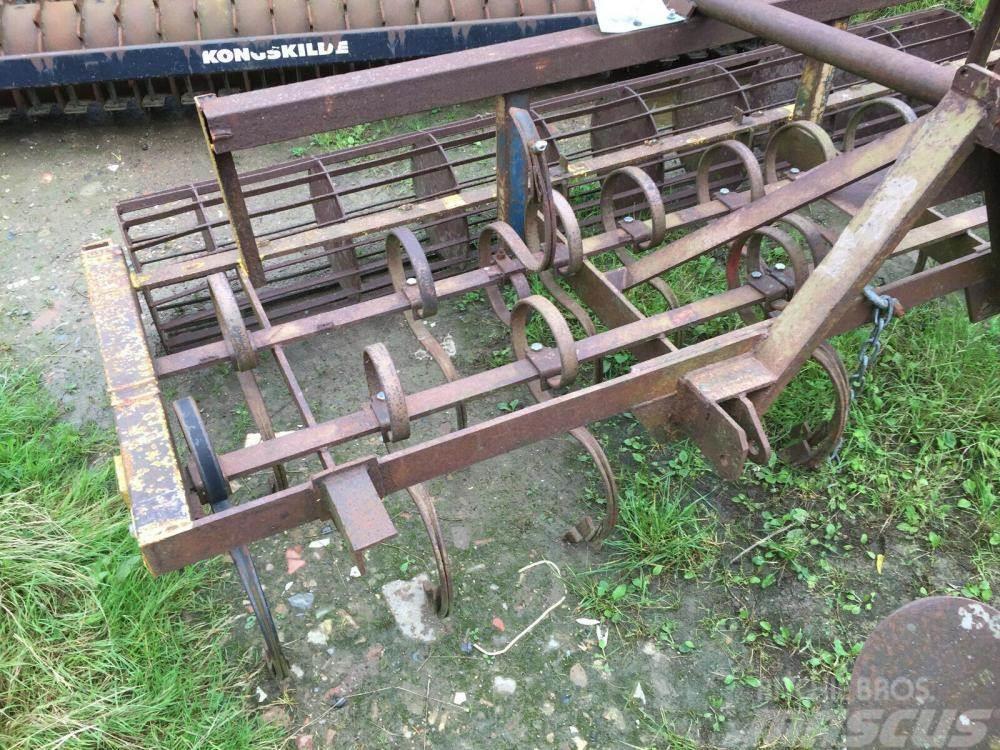  Spring tyne front mounted cultivator Grubber