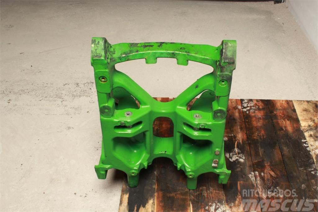 John Deere 6430 Front axle support Chassis