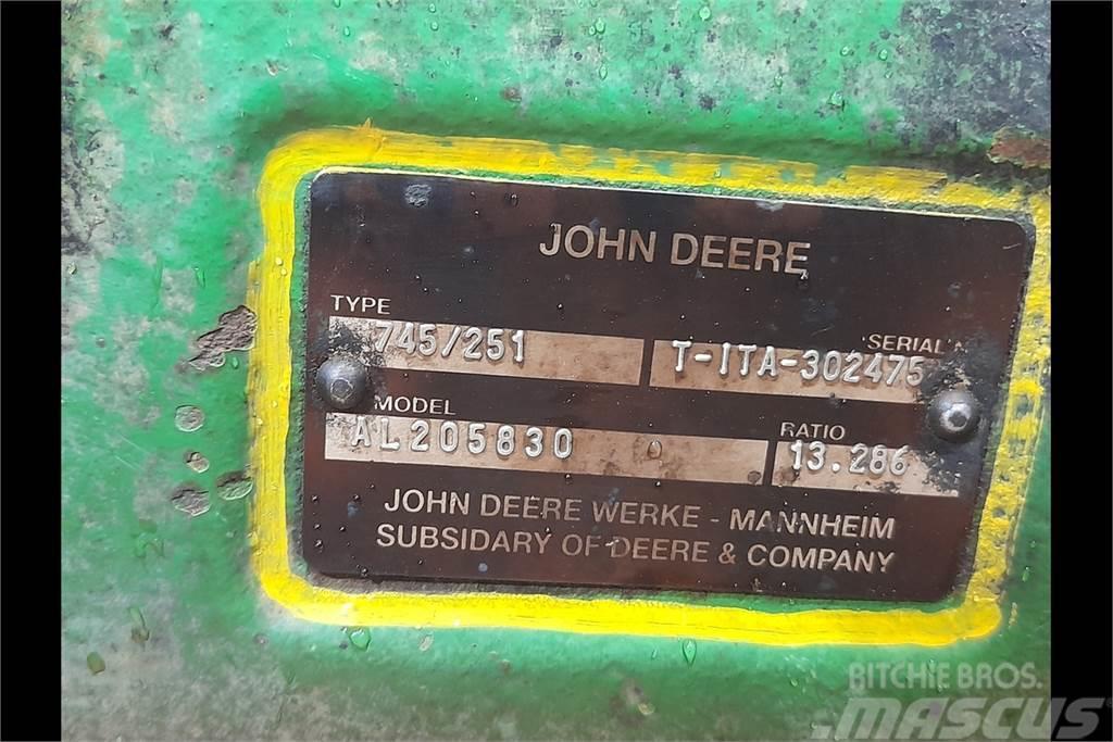 John Deere 6150R Front Axle Getriebe