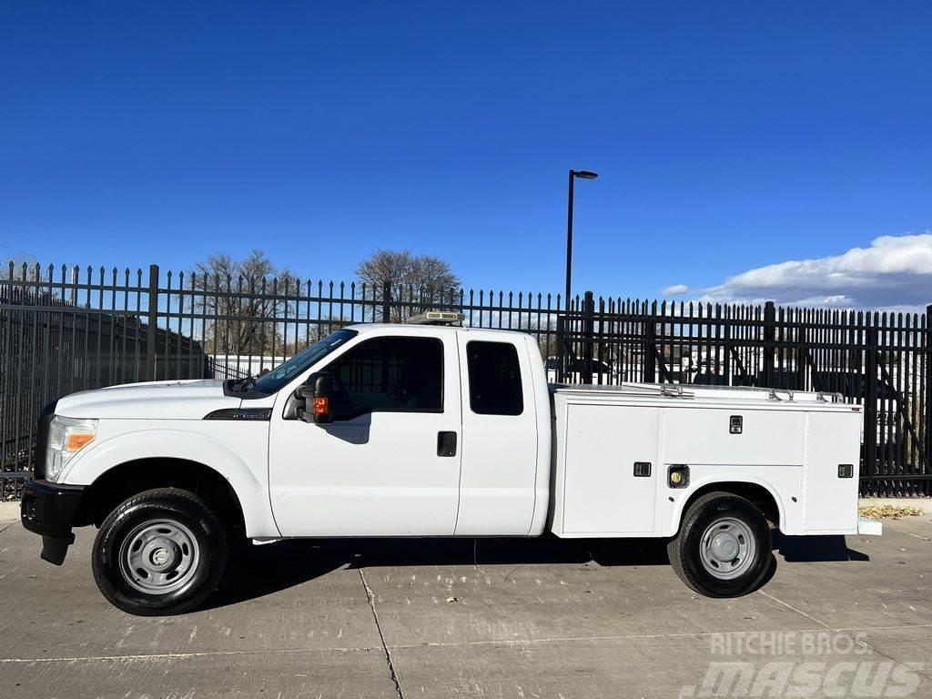 Ford F-250 Super Duty with 8ft Service/Utility bed (4x4 Bergungsfahrzeuge