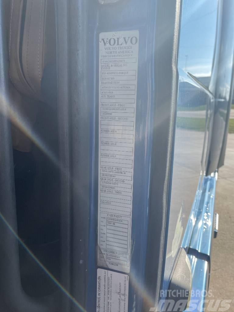 Volvo VNL 64 T630 Sattelzugmaschinen