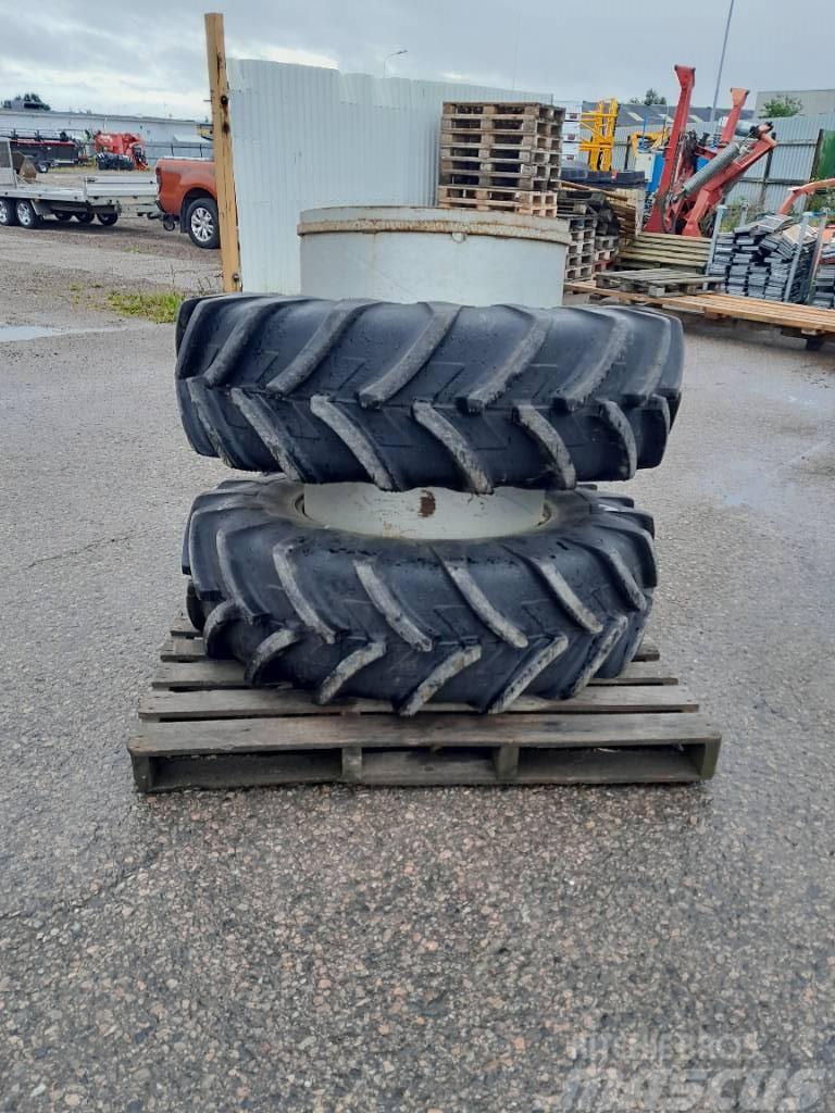 Michelin 16,9R30 Dubbel montage Reifen