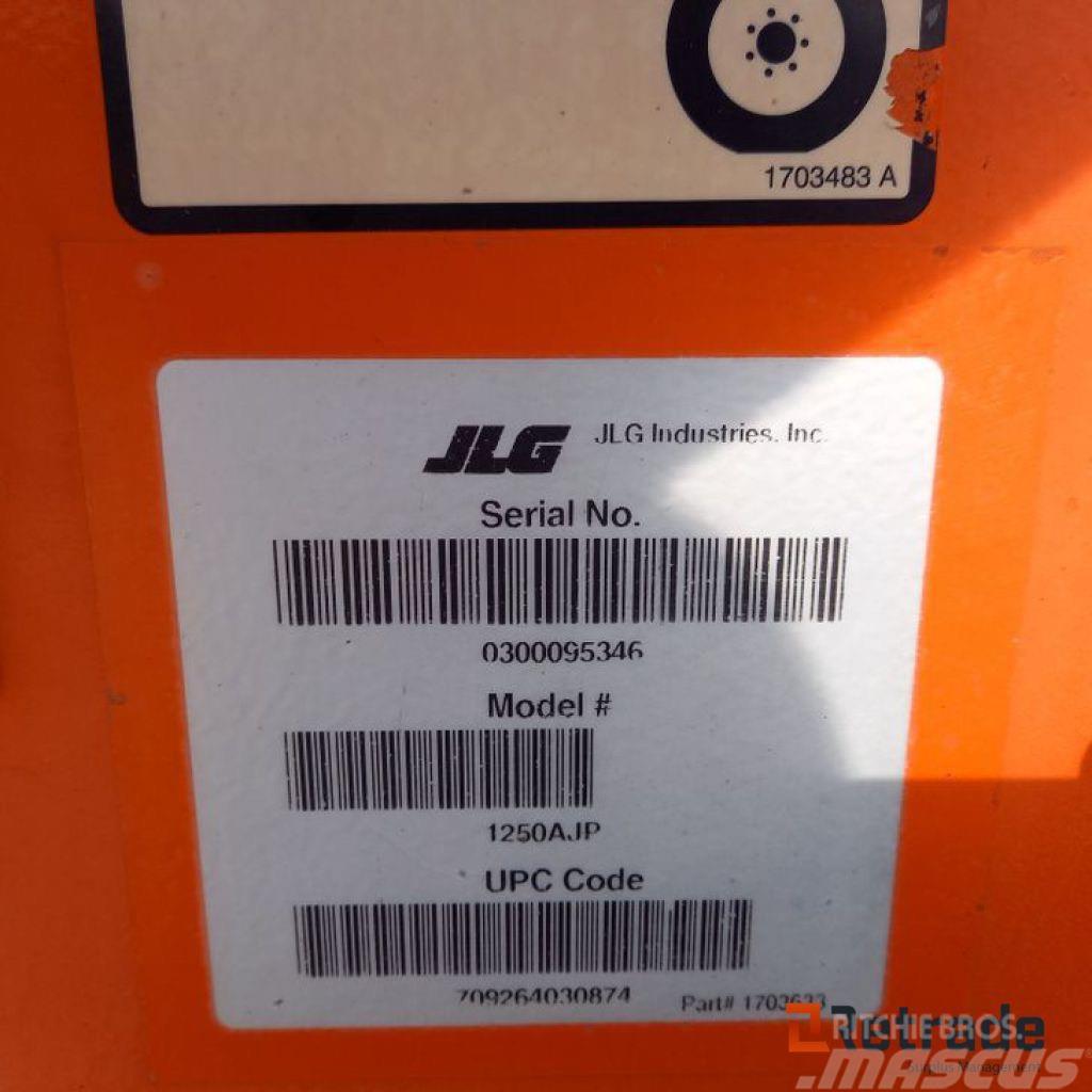 JLG 1250 AJP Gelenkteleskoparbeitsbühnen