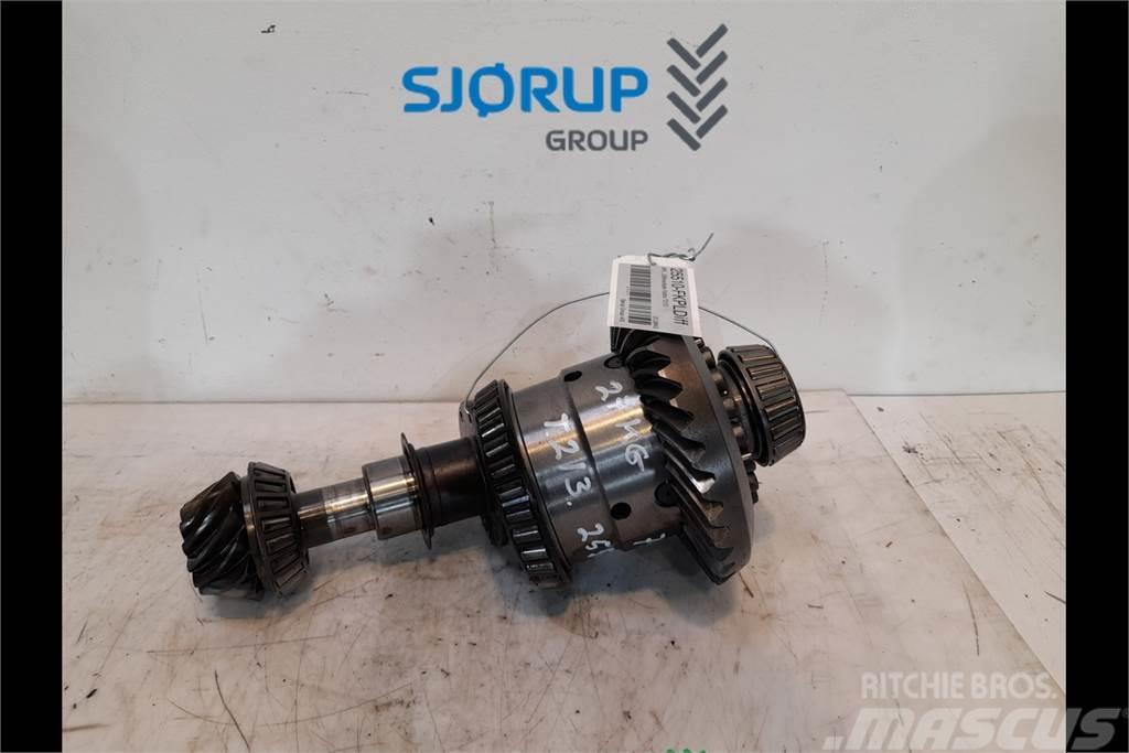 Valtra T213 Front axle differential Getriebe