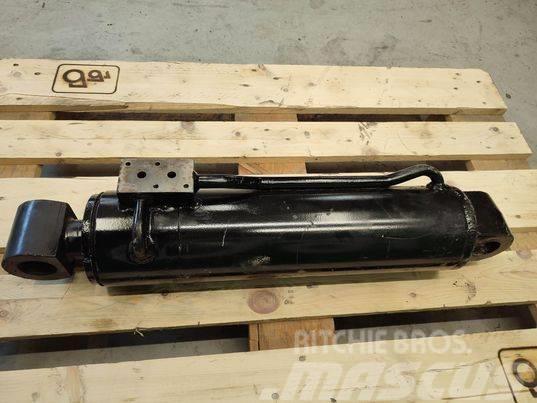 Manitou MLT 634 actuator levelling spoon Ausleger