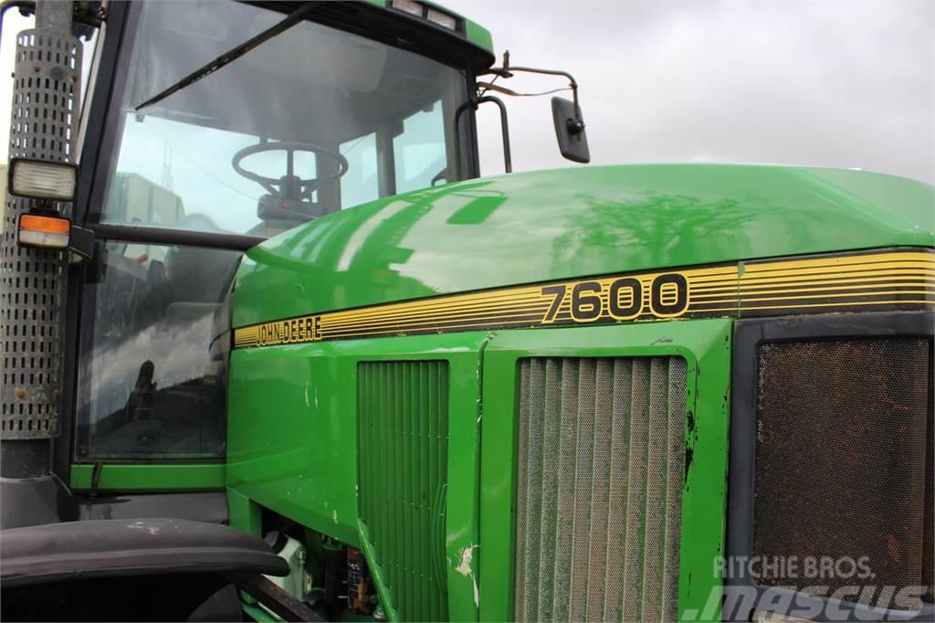 John Deere 7600 Traktoren