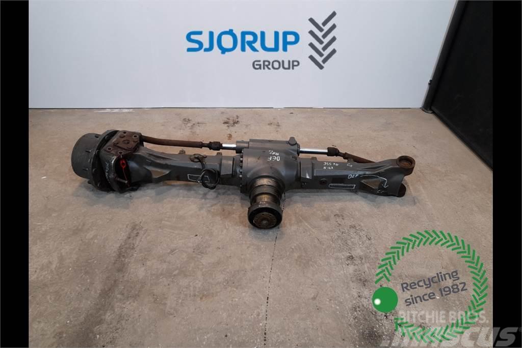 Valtra N163 Disassembled front axle Getriebe